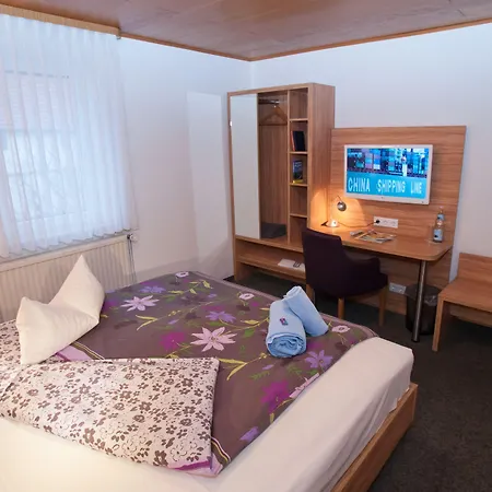 מלון Landgasthaus Bonn 3*