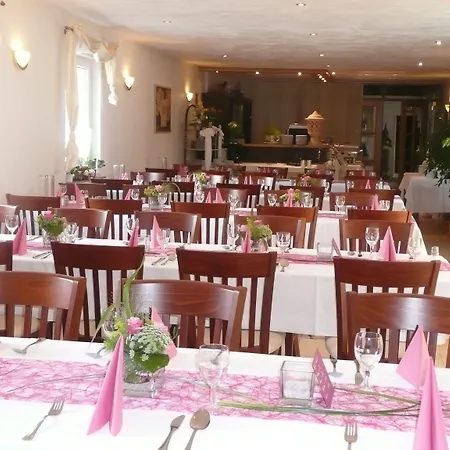 Otel Landgasthaus Bonn 3*