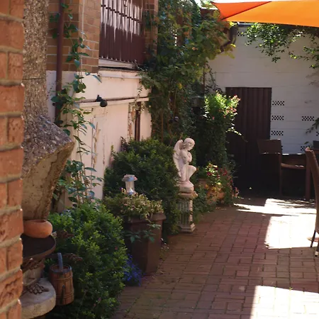 מלון Landgasthaus Bonn באונאטאל