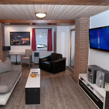 מלון Landgasthaus Bonn 3*