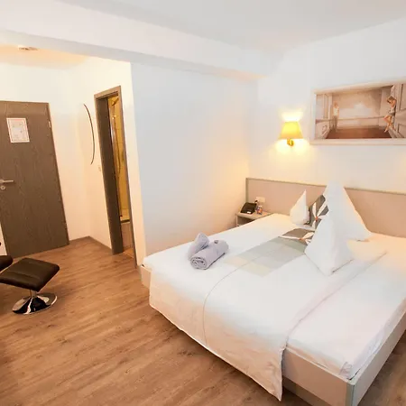 מלון Landgasthaus Bonn