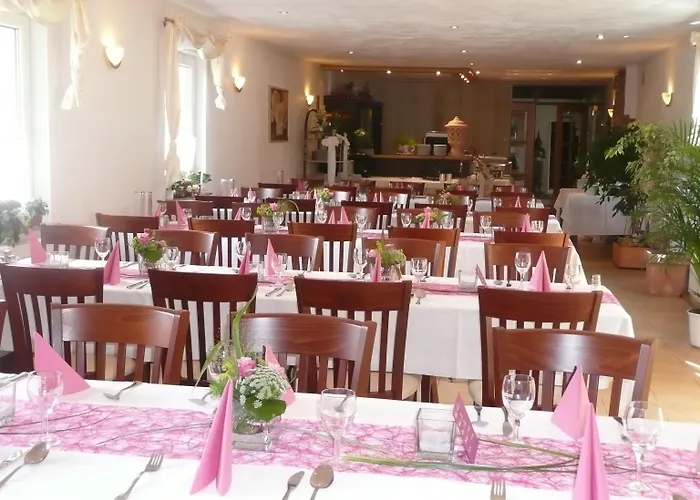 فندق Landgasthaus Bonn 3*