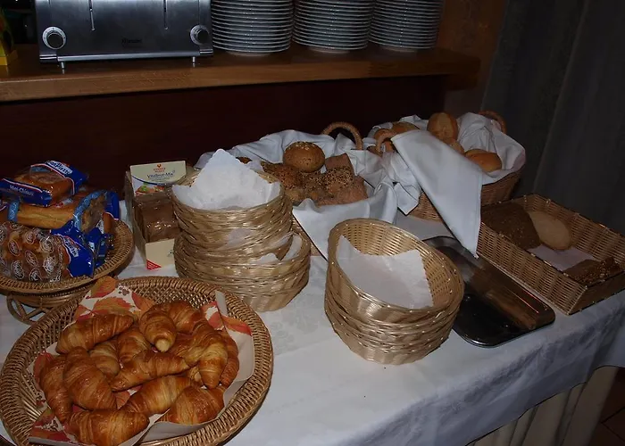 Landgasthaus Bonn فندق