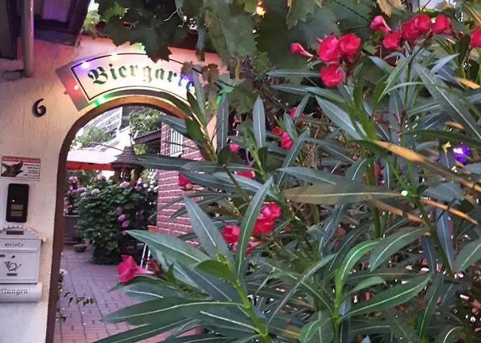 فندق Landgasthaus Bonn 3*