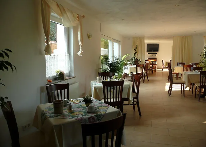 Landgasthaus Bonn فندق